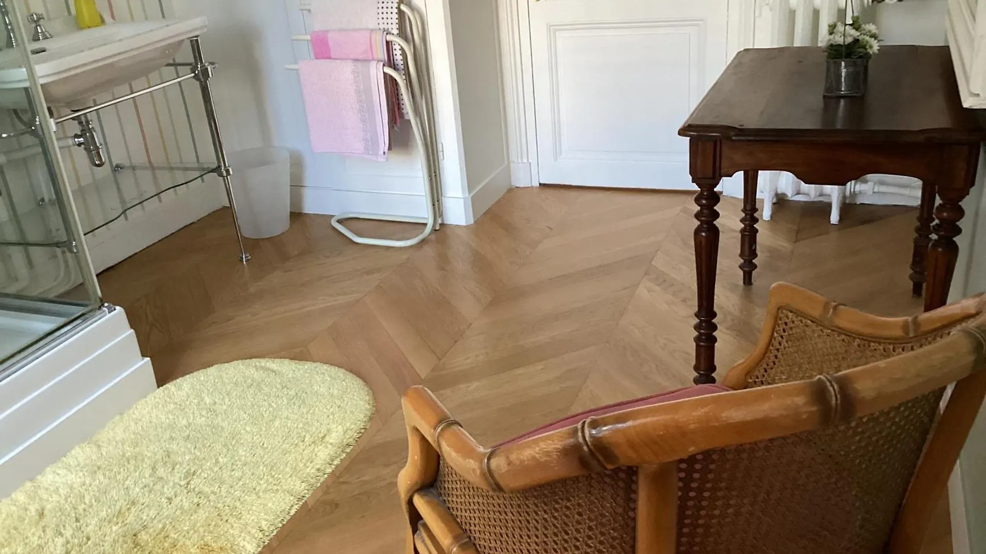 Quartier Champs-elysees Bed & Breakfast *